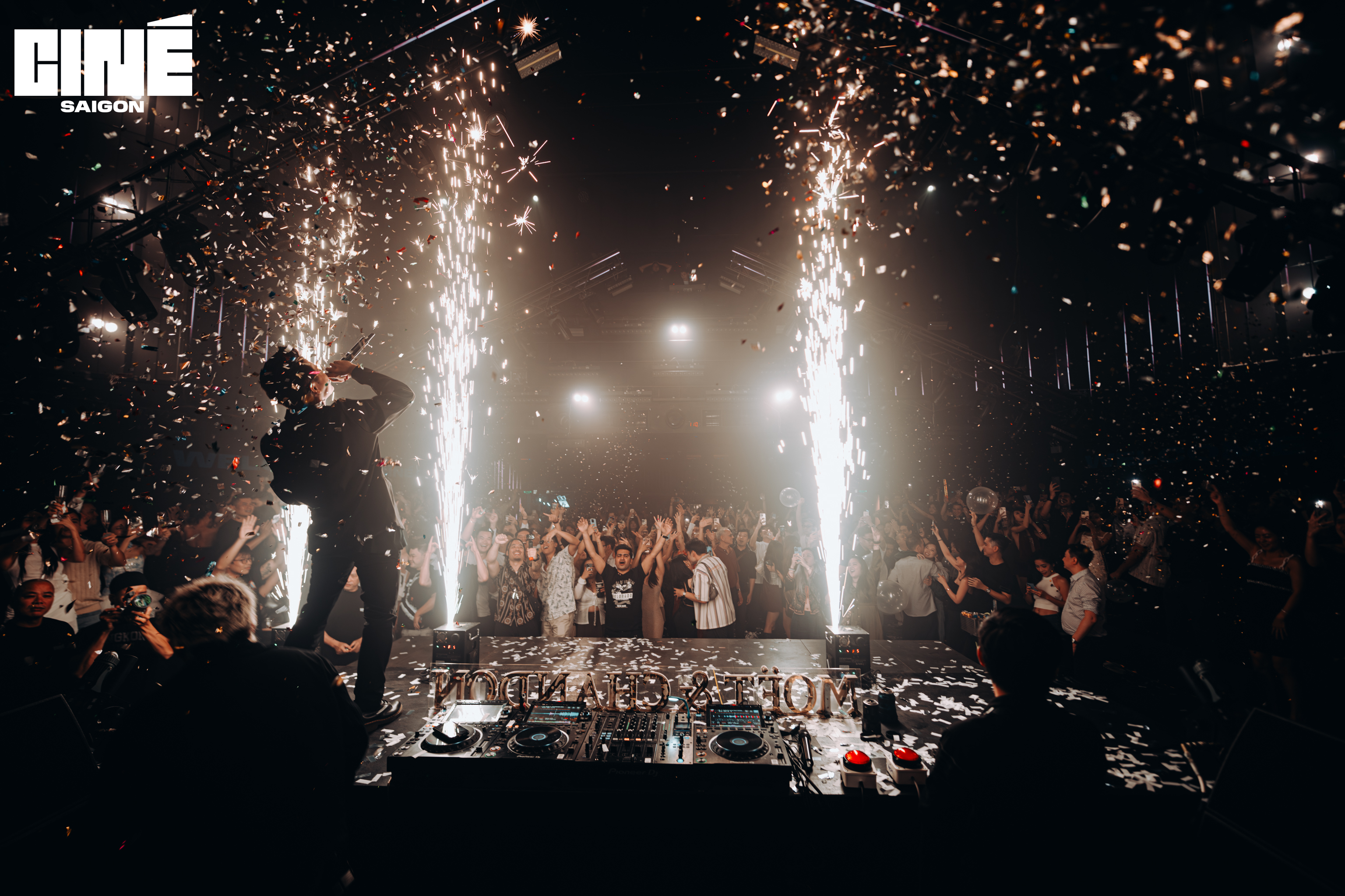 Stage Gallery 8